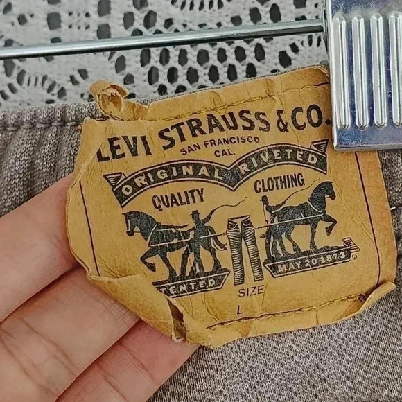 Levi's Knit Jogger Sweatpants Youth size L - Picture 6 of 8